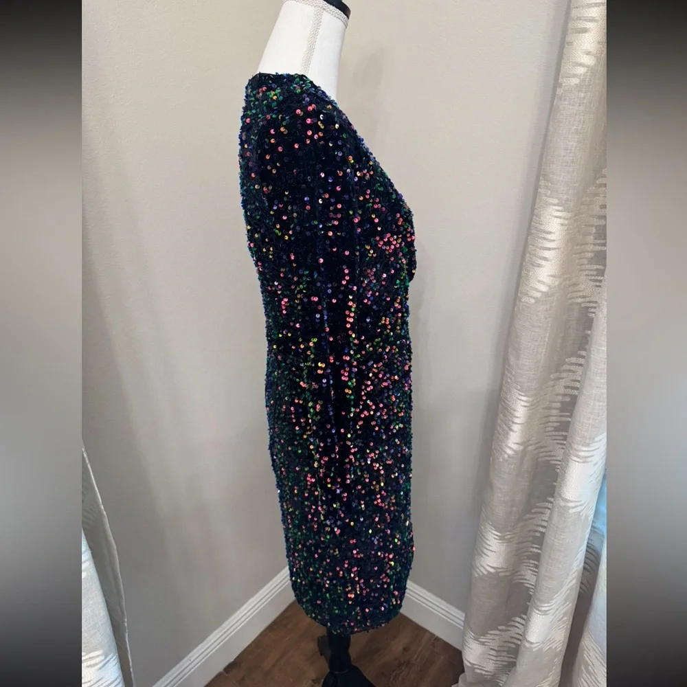 Julia Jordan Sequin Dress